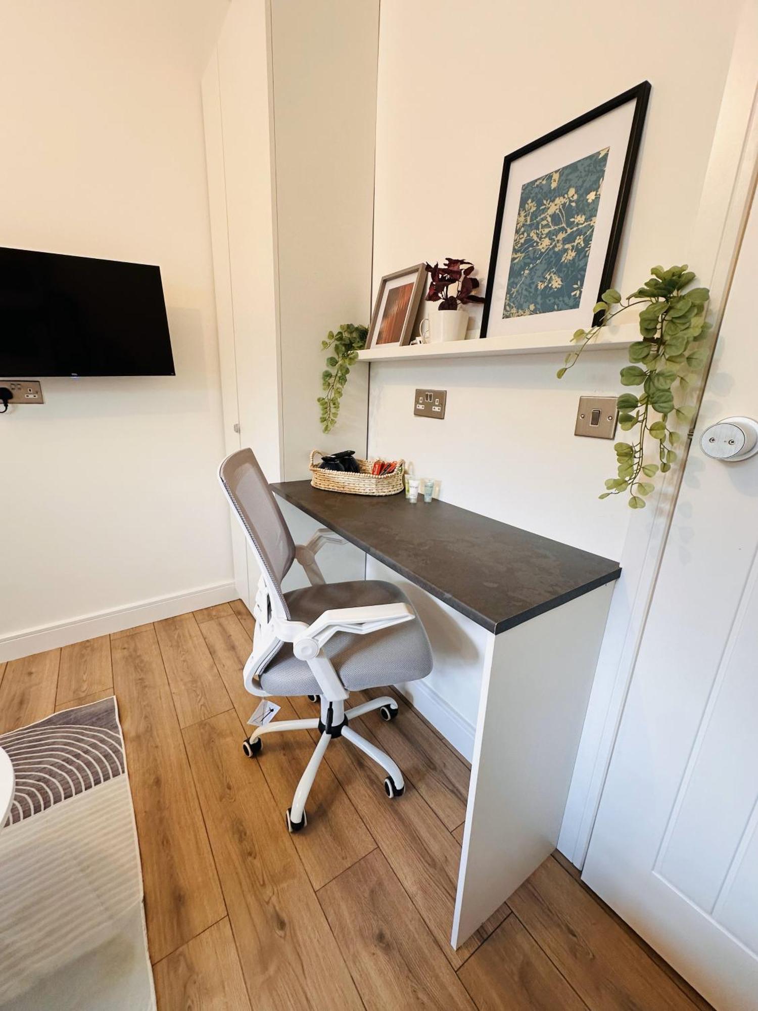 R4 Luxury Studio En-Suite Room In Harborne Lane By Queen Elizabeth Hospital Birmingham Eksteriør bilde
